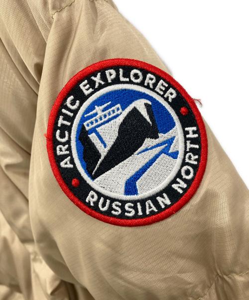 ARCTIC EXPLORER（アークティックエクスプローラー）ARCTIC EXPLORER (アークティックエクスプローラー) FANAT/ファナトダウンジャケット ベージュ サイズ:Mの古着・服飾アイテム
