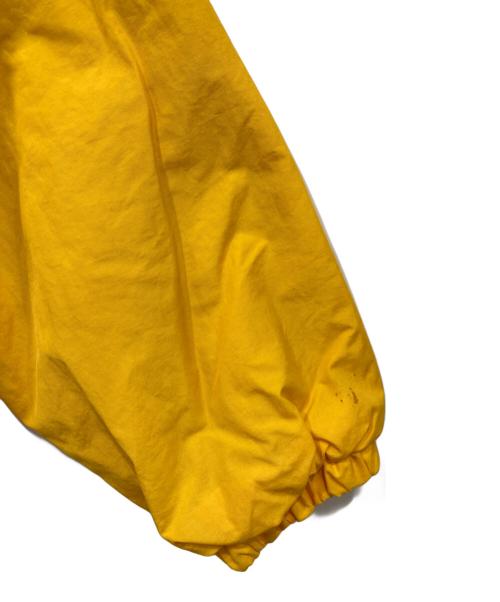 DISNEY（ディズニー）DISNEY (ディズニー) ナイロンフーデッドジャケット イエロー サイズ:Sの古着・服飾アイテム