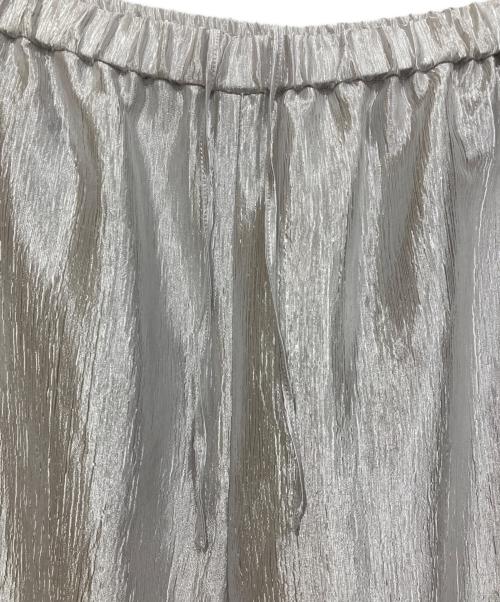 icB（アイシービー）icB (アイシービー) ブライトカールマイヤー ワイドストレートパンツ ホワイト サイズ:Sの古着・服飾アイテム