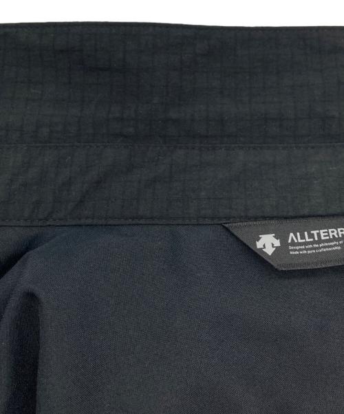 DESCENTE ALLTERAIN（デザントオルテライン）DESCENTE ALLTERAIN (デザントオルテライン) 長袖シャツ ブラック サイズ:Lの古着・服飾アイテム
