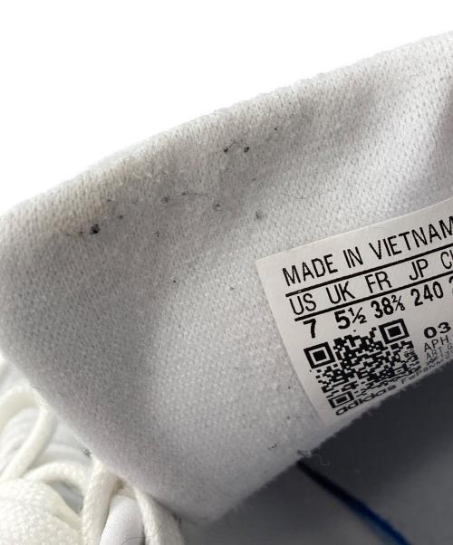 adidas（アディダス）adidas (アディダス) スニーカー ホワイト サイズ:24cmの古着・服飾アイテム