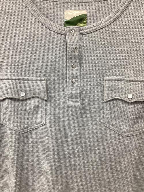 Ballsy.Brothers（ボールジーブラザーズ）Ballsy.Brothers (ボールジーブラザーズ) ルーズヘンリーネックワッフルT グレー サイズ:Mの古着・服飾アイテム