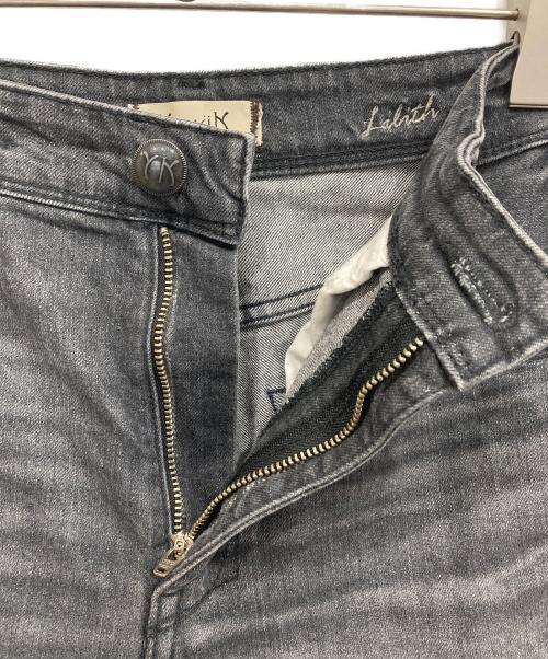 YANUK（ヤヌーク）YANUK (ヤヌーク) デニムパンツ ブラック サイズ:24の古着・服飾アイテム