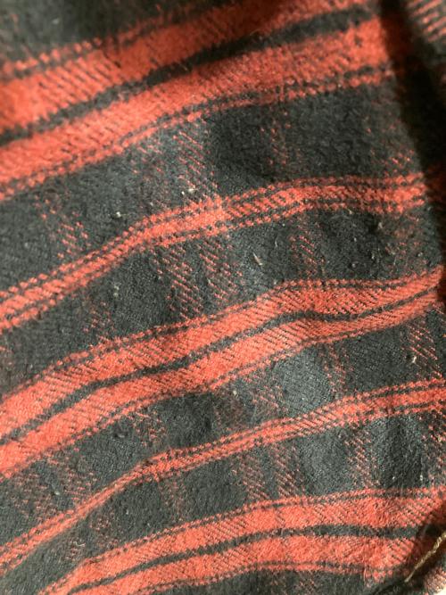 BUBO SPORT TOGS（ブーボースポーツトグス）BUBO SPORT TOGS (ブーボースポーツトグス) freewheelers (フリーホイーラーズ) ハンティングシャツ ブラック×レッド サイズ:15の古着・服飾アイテム