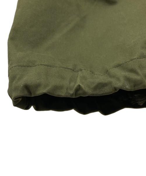 glamb（グラム）glamb (グラム) パラシュートパンツ カーキ サイズ:MEDIUMの古着・服飾アイテム