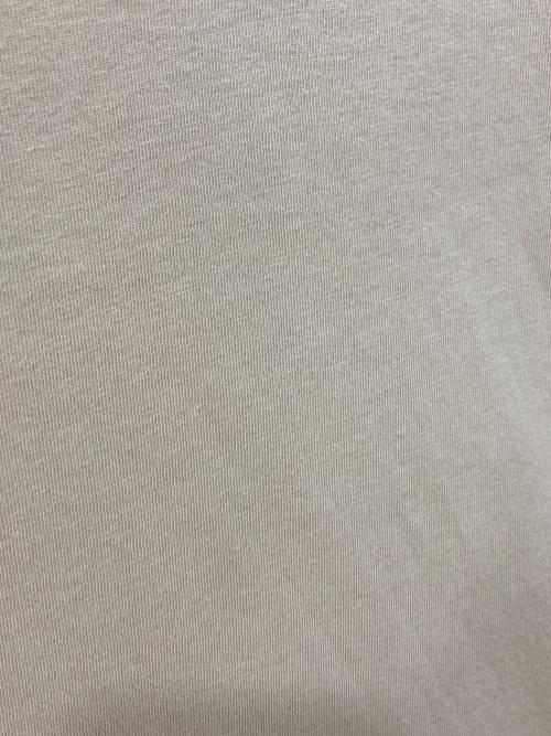 N°21（ヌメロヴェントゥーノ）N°21 (ヌメロヴェントゥーノ) レザーパッチＴシャツ ベージュ サイズ:40の古着・服飾アイテム