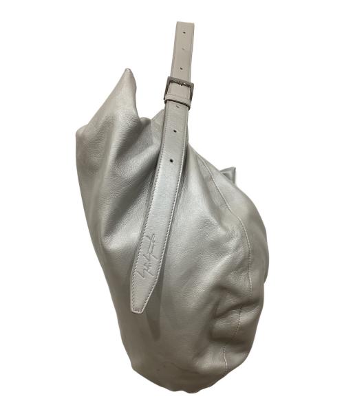 discord Yohji Yamamoto（ディスコード ヨウジヤマモト）discord Yohji Yamamoto (ディスコード ヨウジヤマモト) ラウンドショルダーミドル シルバーの古着・服飾アイテム