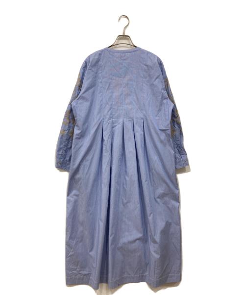 ne quittez pas（ヌキテパ）ne quittez pas (ヌキテパ) シャツワンピース ブルー×ホワイト サイズ:Freeの古着・服飾アイテム