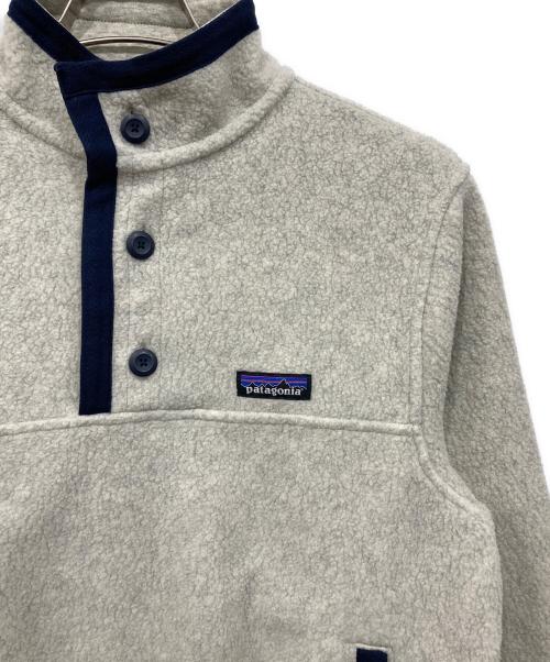 Patagonia（パタゴニア）Patagonia (パタゴニア) シアーリングボタンプルオーバー ホワイト サイズ:XSの古着・服飾アイテム