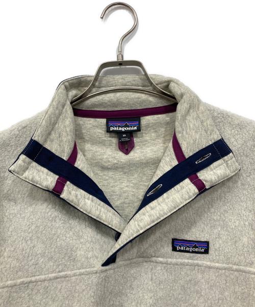 Patagonia（パタゴニア）Patagonia (パタゴニア) シアーリングボタンプルオーバー ホワイト サイズ:XSの古着・服飾アイテム