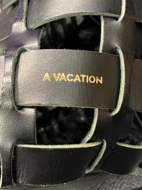 A VACATION（ア ヴァケーション）A VACATION (ア ヴァケーション) BEEHIVEショルダーバッグ ブラックの古着・服飾アイテム