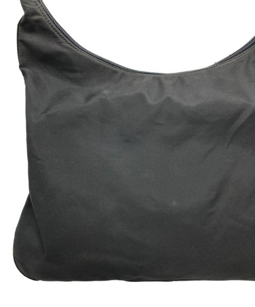 PRADA（プラダ）PRADA (プラダ) メタルハンドル ワンショルダーバッグ ブラックの古着・服飾アイテム