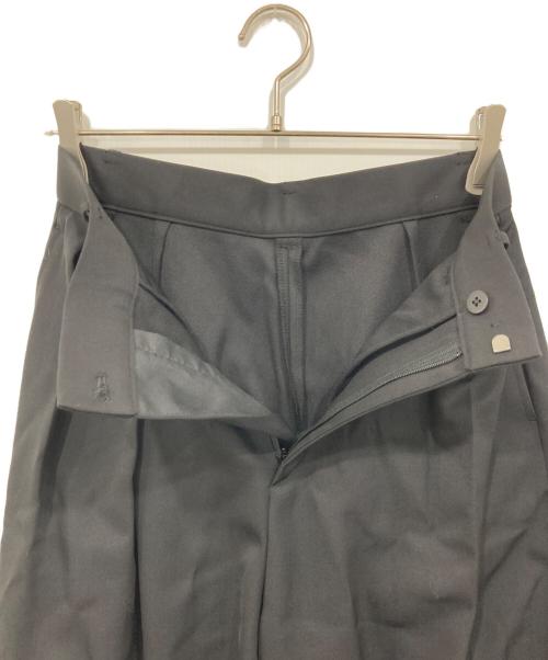Curensology（カレンソロジー）Curensology (カレンソロジー) ドスキンツータックパンツ ブラック サイズ:38の古着・服飾アイテム