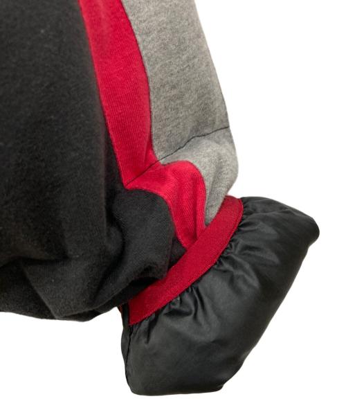 adidas（アディダス）adidas (アディダス) ダウンジャケット グレー×レッド サイズ:SIZE M~Lの古着・服飾アイテム