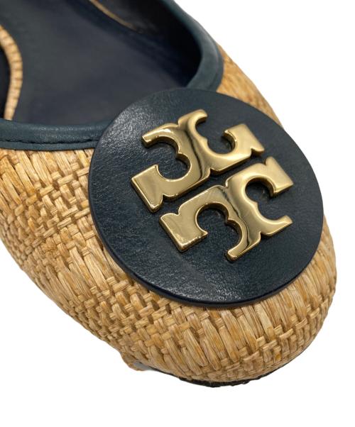TORY BURCH（トリーバーチ）TORY BURCH (トリーバーチ) 編み込みフラットシューズ ベージュ サイズ:8Mの古着・服飾アイテム