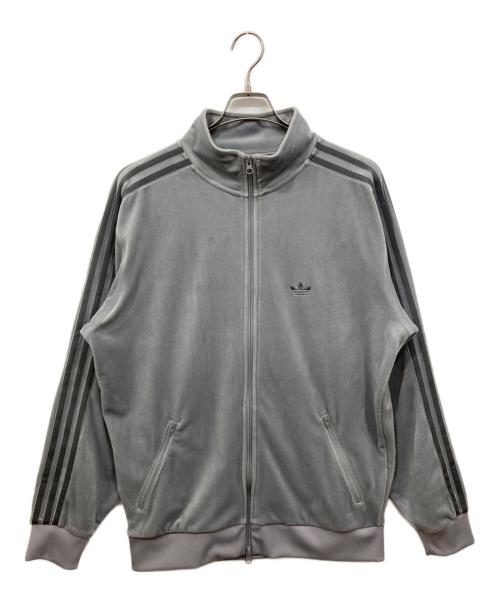 adidas（アディダス）adidas (アディダス) ベロアトラックジャケット グレー サイズ:Mの古着・服飾アイテム