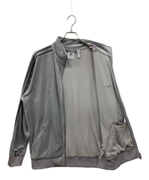 adidas（アディダス）adidas (アディダス) ベロアトラックジャケット グレー サイズ:Mの古着・服飾アイテム