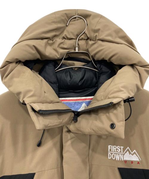 FIRST DOWN（ファーストダウン）FIRST DOWN (ファーストダウン) パネルダウンジャケット ブラック×ベージュ サイズ:XLの古着・服飾アイテム
