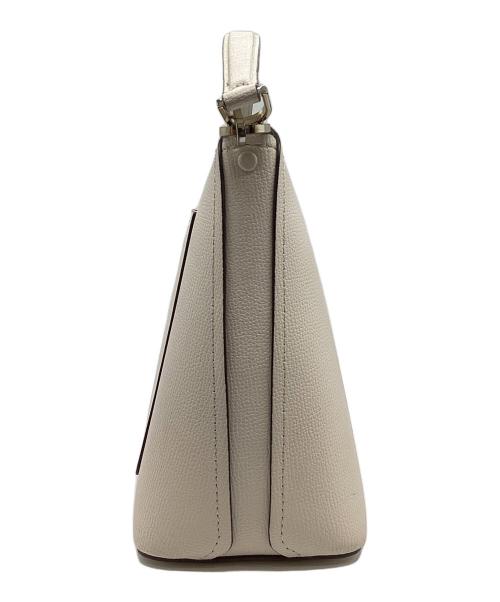 Kate Spade（ケイトスペード）Kate Spade (ケイトスペード) ダーシースモールバケット アイボリーの古着・服飾アイテム