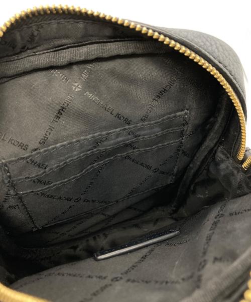 MICHAEL KORS（マイケル・コース）MICHAEL KORS (マイケル・コース) ショルダーバッグ ブラックの古着・服飾アイテム