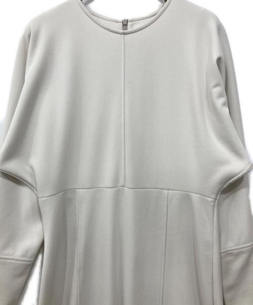 Adam et Rope（アダム エ ロペ）Adam et Rope (アダム エ ロペ) グロスジャージワンピース ホワイト サイズ:Freeの古着・服飾アイテム