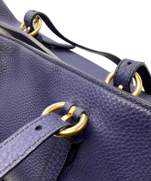 MIU MIU（ミュウミュウ）MIU MIU (ミュウミュウ) レザートートバッグ ネイビーの古着・服飾アイテム