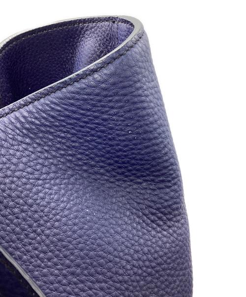 MIU MIU（ミュウミュウ）MIU MIU (ミュウミュウ) レザートートバッグ ネイビーの古着・服飾アイテム