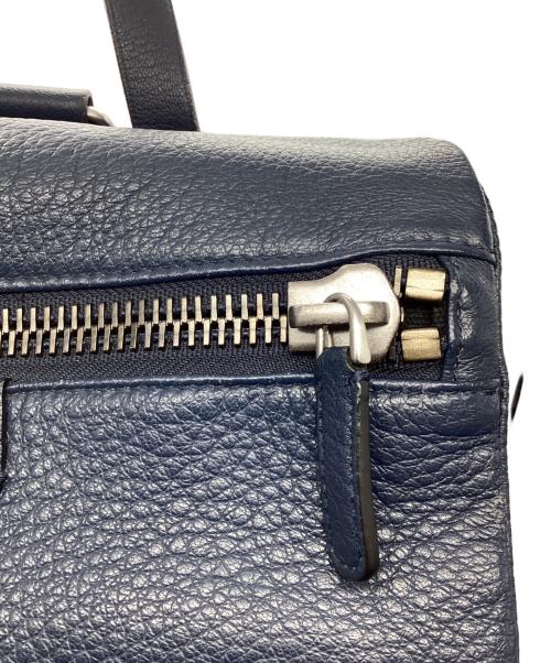 GIORGIO ARMANI（ジョルジョアルマーニ）GIORGIO ARMANI (ジョルジョアルマーニ) レザーリュック ネイビーの古着・服飾アイテム