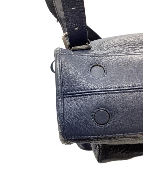 GIORGIO ARMANI（ジョルジョアルマーニ）GIORGIO ARMANI (ジョルジョアルマーニ) レザーリュック ネイビーの古着・服飾アイテム