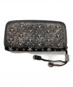 JIMMY CHOOジミーチュウ）の古着「スタースタッズウォレット」｜グレー