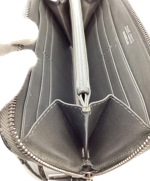 JIMMY CHOO（ジミーチュウ）JIMMY CHOO (ジミーチュウ) スタースタッズウォレット グレーの古着・服飾アイテム