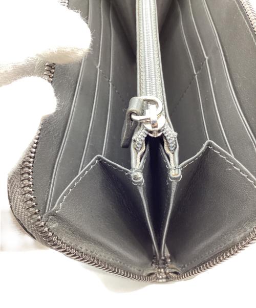 JIMMY CHOO（ジミーチュウ）JIMMY CHOO (ジミーチュウ) スタースタッズウォレット グレーの古着・服飾アイテム