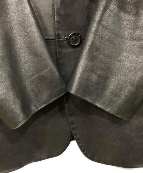ISSEY MIYAKE WHITE LABEL（イッセイミヤケホワイトレーベル）ISSEY MIYAKE WHITE LABEL (イッセイミヤケホワイトレーベル) レザーテーラードジャケット ブラック サイズ:1の古着・服飾アイテム