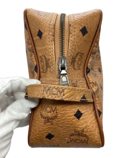 MCM（エムシーエム）MCM (エムシーエム) セカンドバッグ ベージュの古着・服飾アイテム