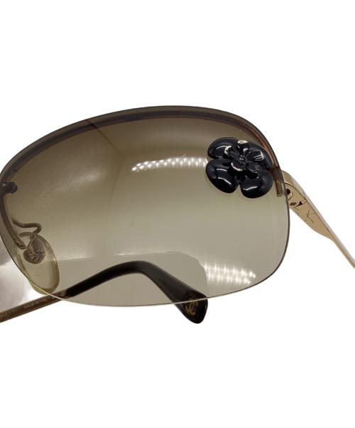 CHANEL（シャネル）CHANEL (シャネル) フレームレス カメリア サングラス ブラウン サイズ:不明の古着・服飾アイテム