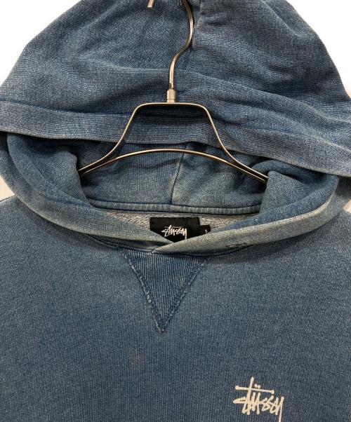 stussy（ステューシー）stussy (ステューシー) ロゴプルオーバーパーカー インディゴ サイズ:Sの古着・服飾アイテム