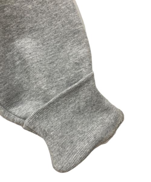 PALACE（パレス）PALACE (パレス) ロゴプルオーバーパーカー グレー サイズ:Mの古着・服飾アイテム