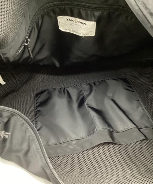 YAK PAK（ヤックパック）YAK PAK (ヤックパック) URBAN RESEARCH DOORS (アーバンリサーチドアーズ) 別注ショルダーバッグ ブラックの古着・服飾アイテム