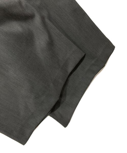 CAMPHOR WOOD（カンファーウッド）CAMPHOR WOOD (カンファーウッド) レイヤードトランクスワイドスラックスショーツ グレー サイズ:Mの古着・服飾アイテム