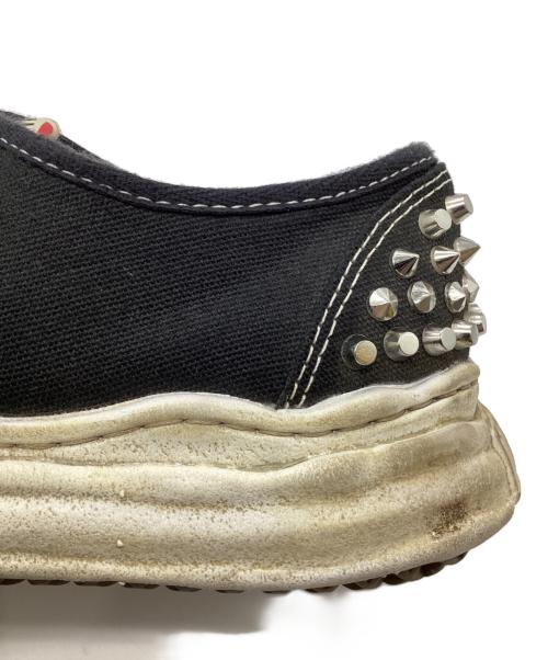 Maison MIHARA YASUHIRO（メゾン ミハラ ヤスヒロ）Maison MIHARA YASUHIRO (メゾン ミハラ ヤスヒロ) BAKER STUDDED LOW / ベイカー スタッズ ロー ブラック サイズ:SIZE 40の古着・服飾アイテム