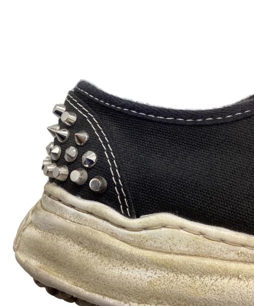 Maison MIHARA YASUHIRO（メゾン ミハラ ヤスヒロ）Maison MIHARA YASUHIRO (メゾン ミハラ ヤスヒロ) BAKER STUDDED LOW / ベイカー スタッズ ロー ブラック サイズ:SIZE 40の古着・服飾アイテム