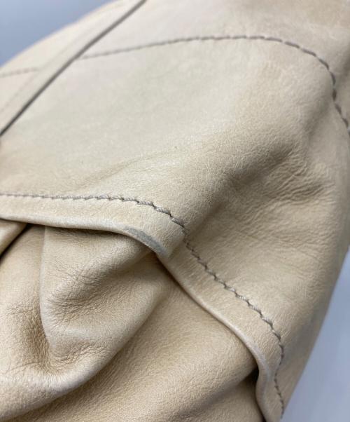 TOD'S（トッズ）TOD'S (トッズ) 2WAYショルダーバッグ ベージュの古着・服飾アイテム