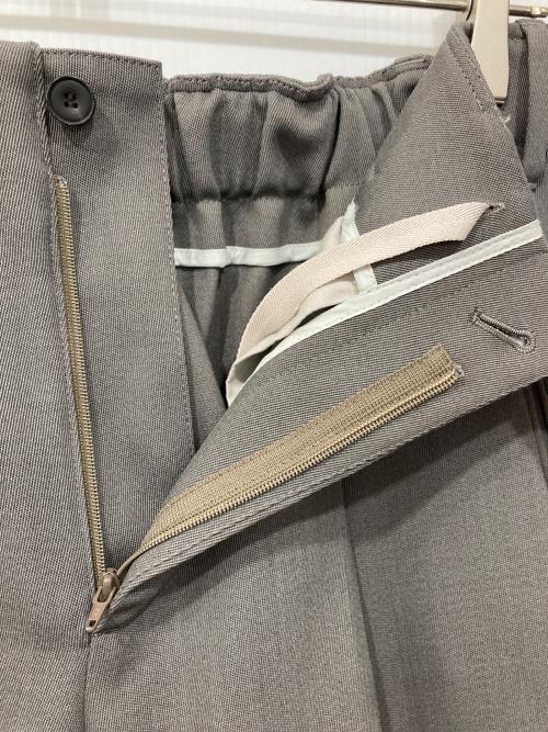 PUBLIC TOKYO（パブリックトウキョウ）PUBLIC TOKYO (パブリックトウキョウ) AQUA WOOLカルゼスラックス グレー サイズ:1の古着・服飾アイテム