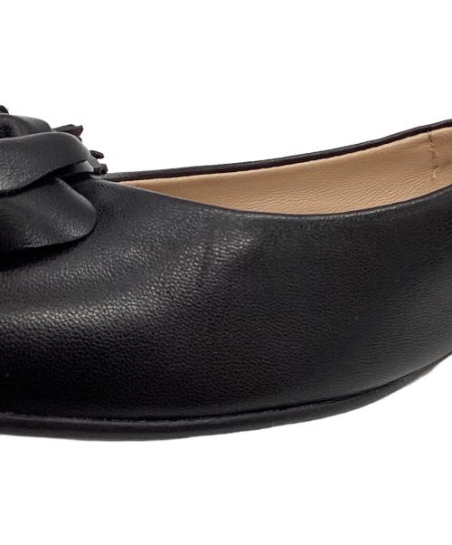 TORY BURCH（トリーバーチ）TORY BURCH (トリーバーチ) フラワーモチーフバレエシューズ ブラック サイズ:6 1/2の古着・服飾アイテム