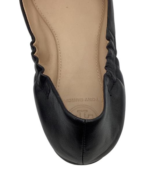 TORY BURCH（トリーバーチ）TORY BURCH (トリーバーチ) フラワーモチーフバレエシューズ ブラック サイズ:6 1/2の古着・服飾アイテム