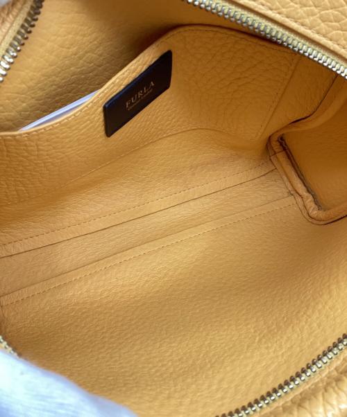 FURLA（フルラ）FURLA (フルラ) アヴリル カメラバッグ イエローの古着・服飾アイテム