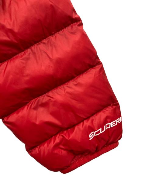 PUMA（プーマ）PUMA (プーマ) Ferrari (フェラーリ) パックライトダウンジャケット レッド サイズ:Mの古着・服飾アイテム