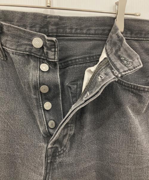 LEVI'S（リーバイス）LEVI'S (リーバイス) 後染めデニムパンツ グレー サイズ:SIZE 83.5cm (W33)の古着・服飾アイテム