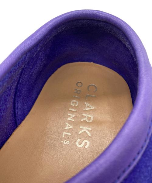 CLARKS（クラークス）CLARKS (クラークス) ワラビーシューズ パープル サイズ:25.5の古着・服飾アイテム