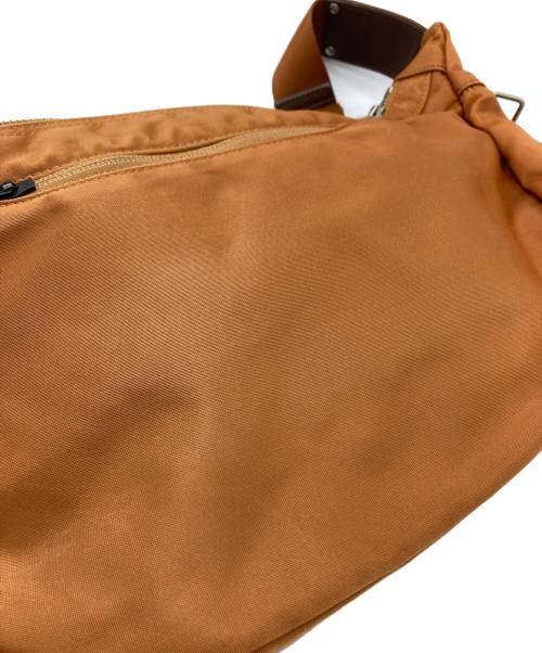 PORTER（ポーター）PORTER (ポーター) LIFT SHOULDER BAG / リフト ショルダーバッグ ベージュの古着・服飾アイテム